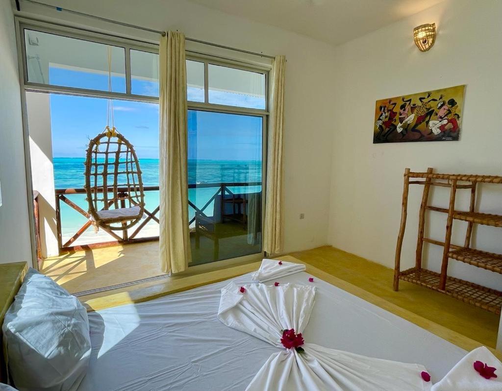 Hotell Equalia Rose *